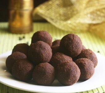 Black Urad Dal Laddus