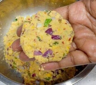 Maravallikizhangu (Tapioca) Vada Batter